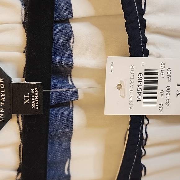 NWT Ann Taylor Blue & White striped XL Blouse - Picture 2 of 6